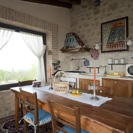 Sleeps 8 Pool Air Con Wifi Villa