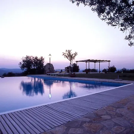 Villa Sleeps 8 Pool Air Con Wifi